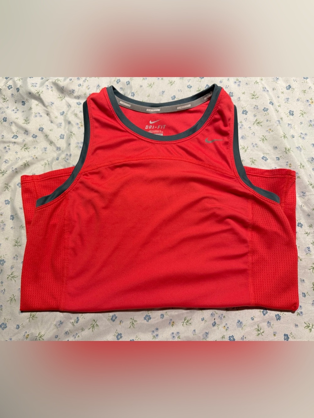 Nike red/gray tank top - Picture 4 of 6